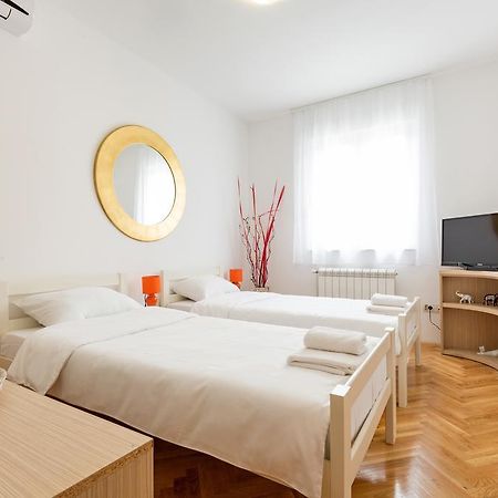 Dolce Vita Luxury Suites Belgrado Buitenkant foto