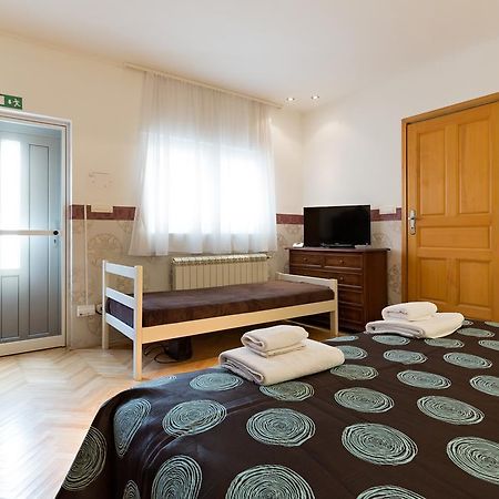 Dolce Vita Luxury Suites Belgrado Buitenkant foto