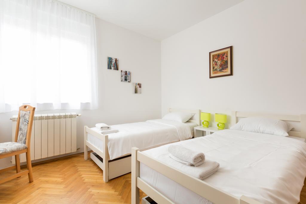 Dolce Vita Luxury Suites Belgrado Buitenkant foto