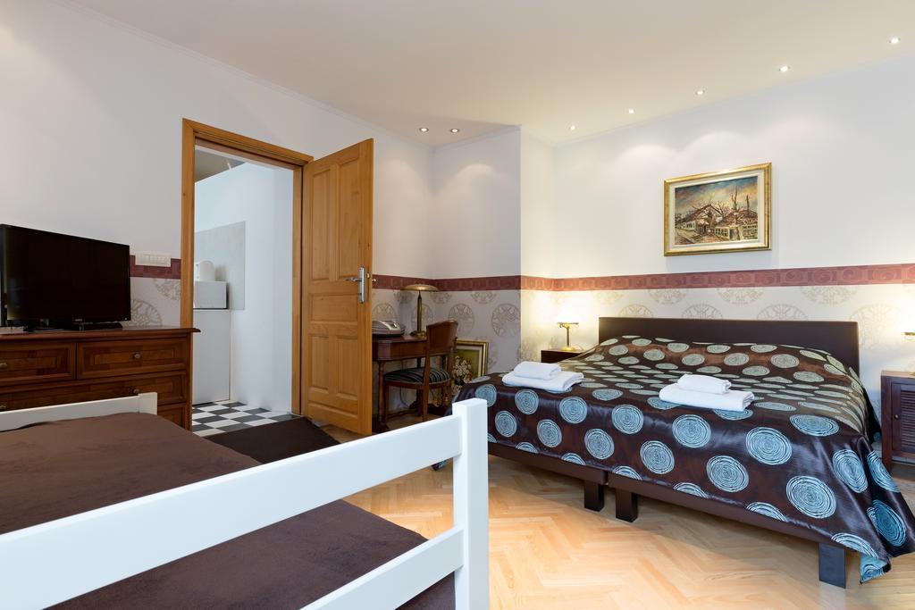 Dolce Vita Luxury Suites Belgrado Buitenkant foto